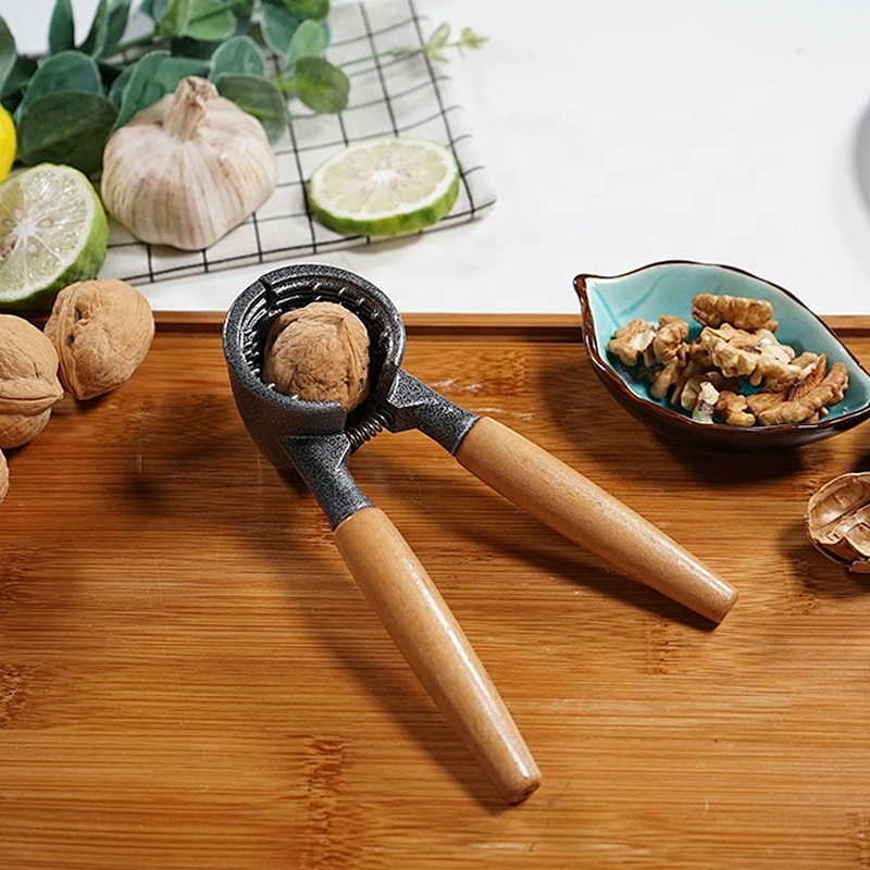 Factory supply home kitchen useful manual grater stainless steel nutmeg cracker