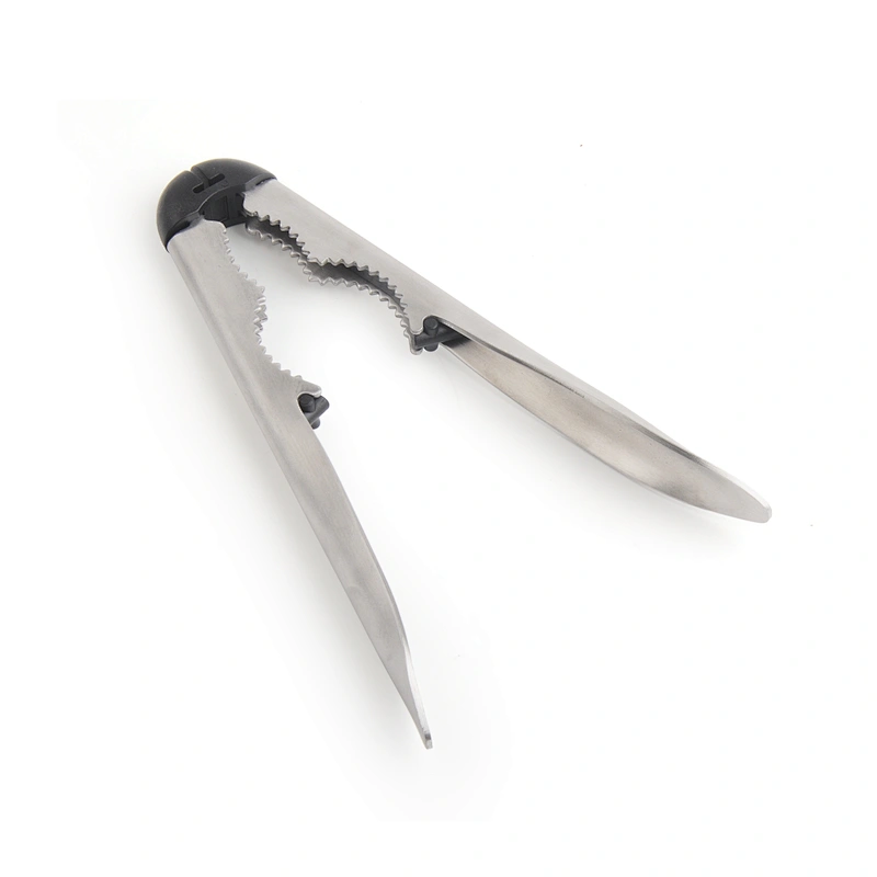 Good Non-slip Grips Slim Nut and Seafood Cracker Durable Walnut Opener