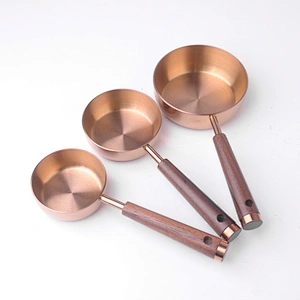 Hot selling food grade copper plating wood handle measuring cup