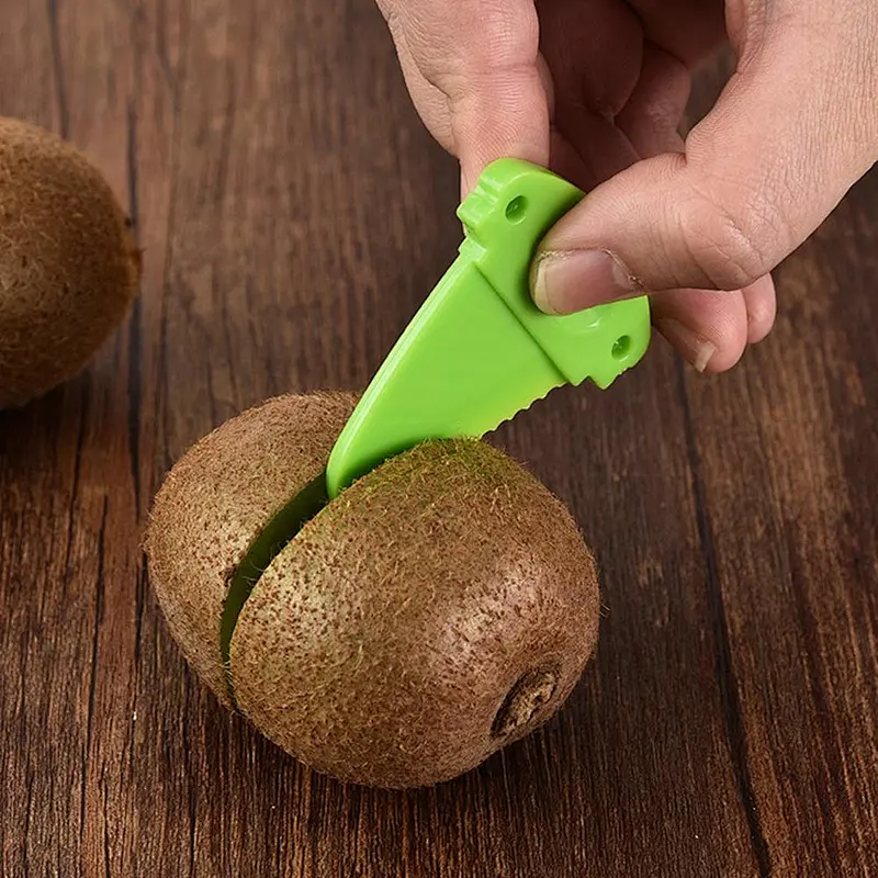 Wholesale Kitchen Gadgets Novelty Stainless Steel Fruit Tool Kiwi Cutter Slicer