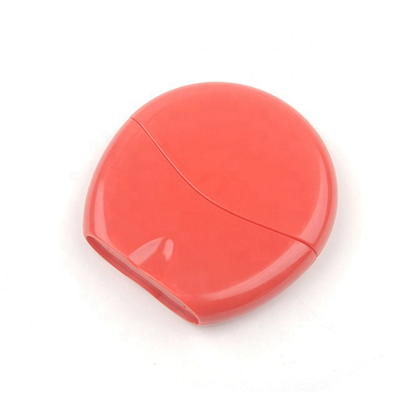 High quality plastic blade easily cuts plastic pizza cutter