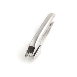 Endurable stainless steel garlic press