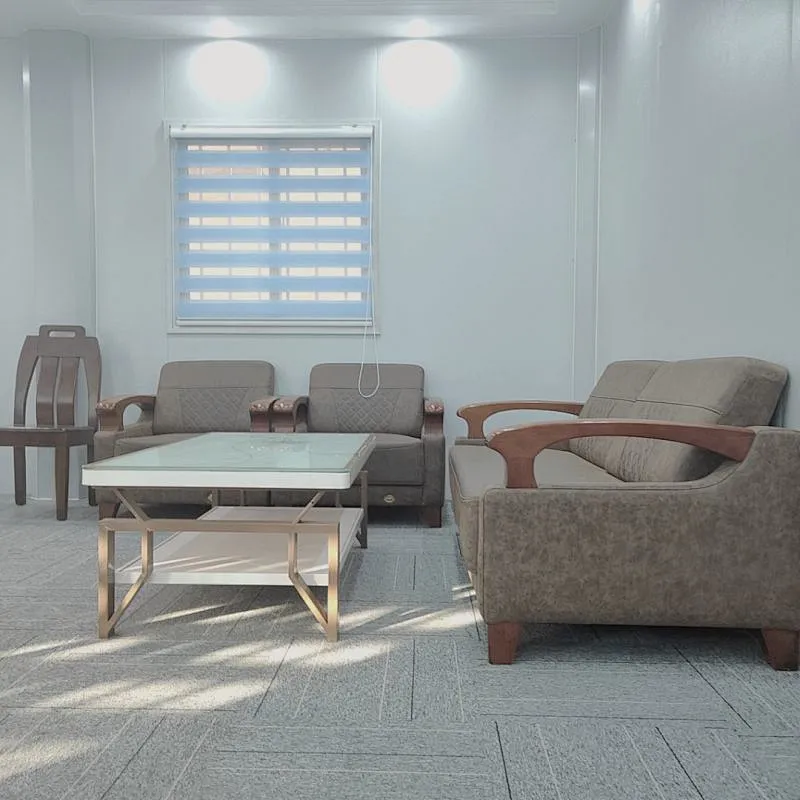 GZXINCHENG China flat pack office container prefab house Onsite Installation