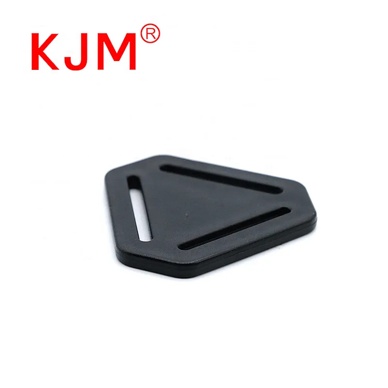 China Manufacturer Triangle Plastic Strap Divider for Garment Pet Collar