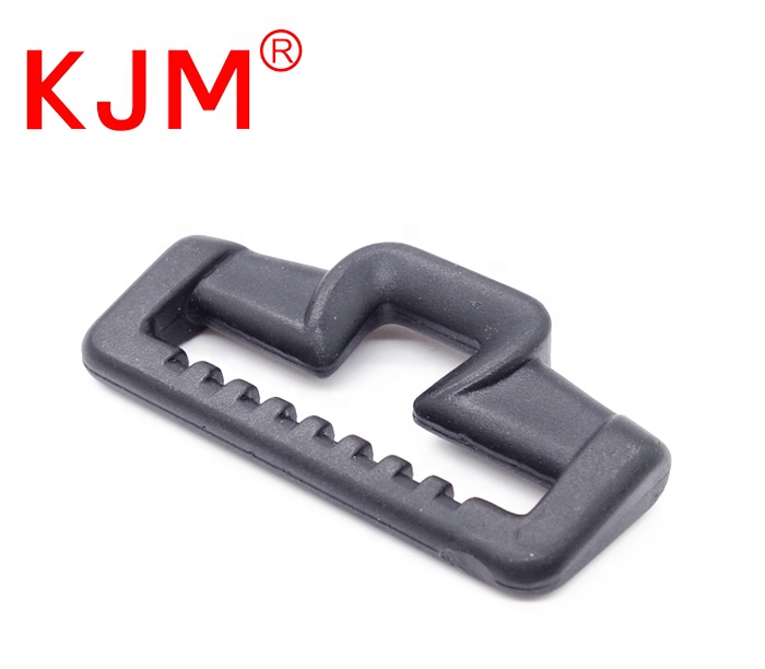 the ring buckles