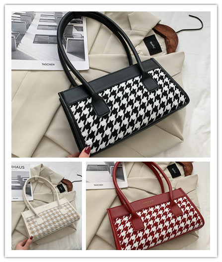 Polyester-cotton Houndstooth Yarn-dyed Fabric for Fashional Handbags Tote bags -Usage