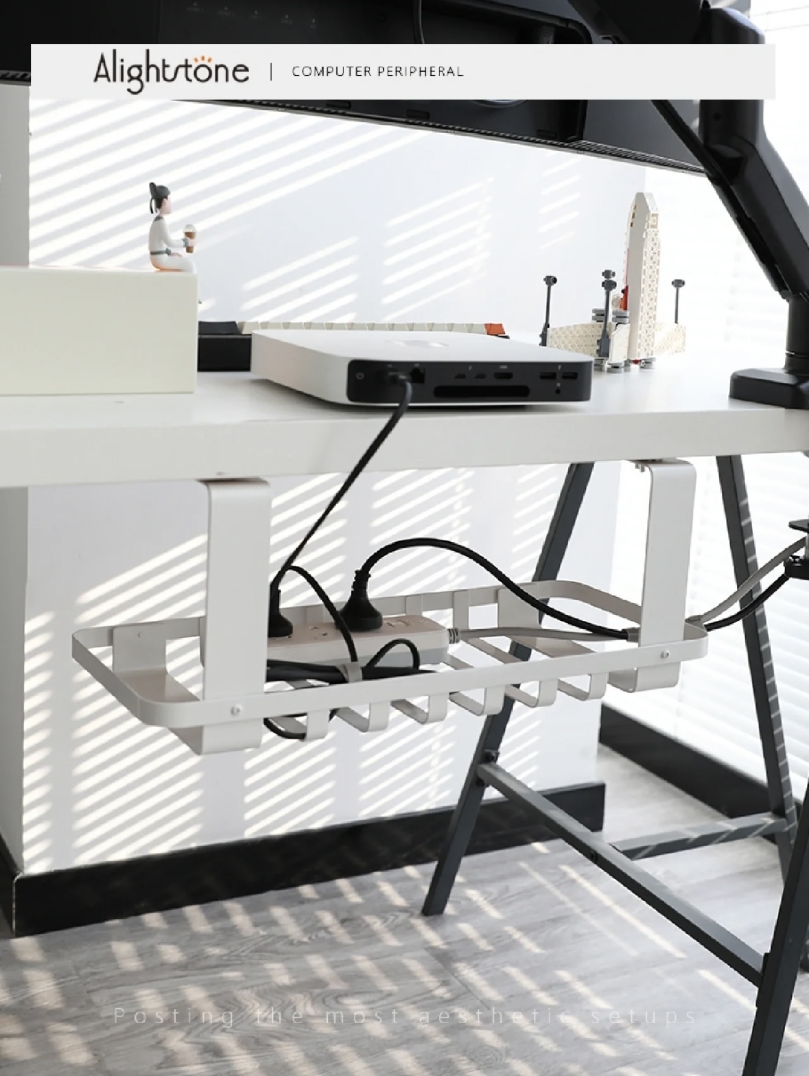 The solution to the desktop cable problem is here