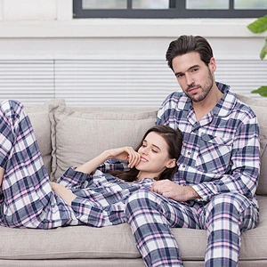 2021 Spring Autumn Amazon Mr and Mrs Couples Plaid Pajamas Holiday Robe Pajamas Sets