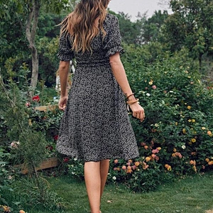 2021 New Arrival Tie Front Ruffle Trim Ditsy Floral Dress Office Dress Street Dress Casual Dress
