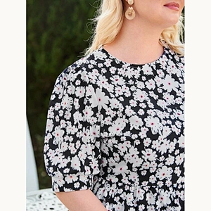 2021 New Plus Allover Floral Puff Sleeve Dress Printed Dress O Neck
