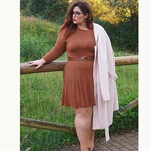 2021 New Plus Ribbed Long Sleeve Fit & Flare Dress O Neck