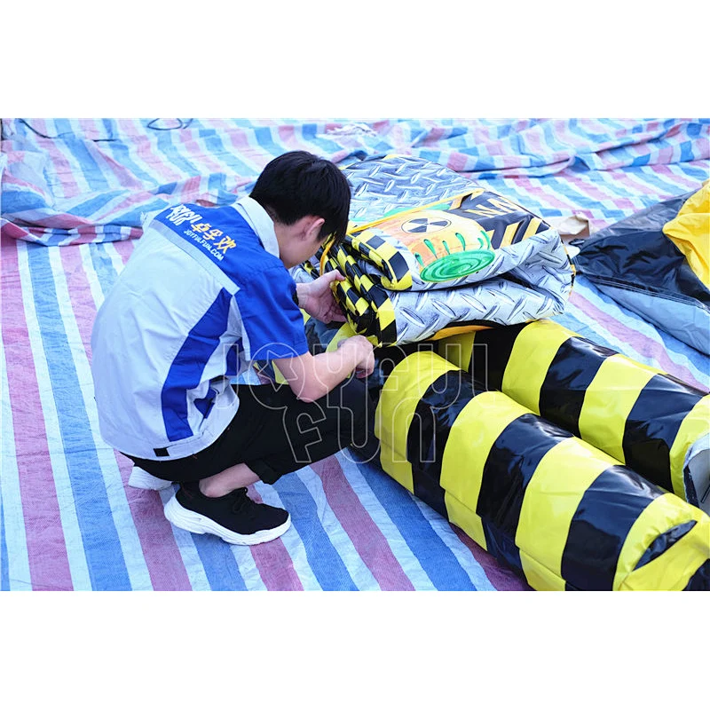 High Quality Outdoor Inflatable  Meltdown Wipeout Game