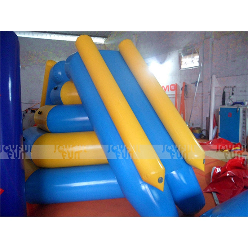 2017 New products wholesaler inflatable floating hippo water slide