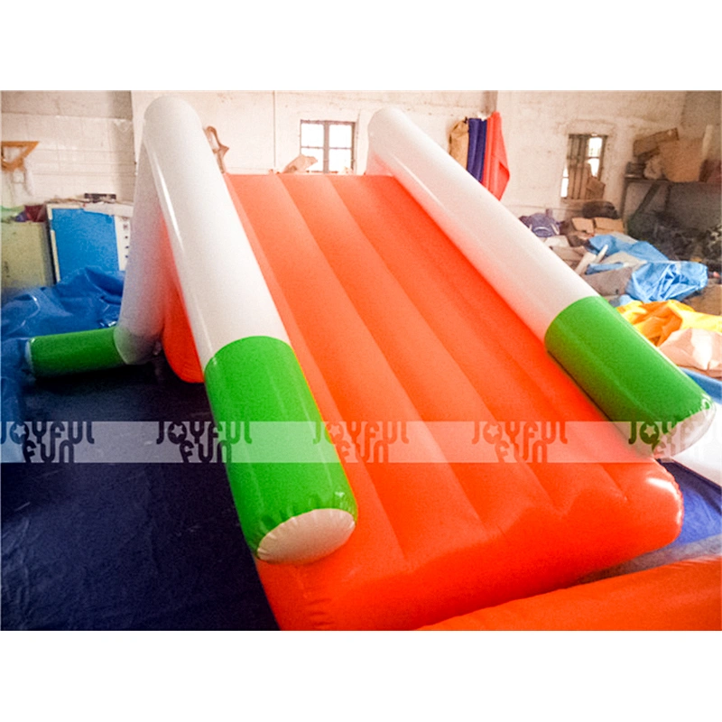 China suppliers inflatable floating swimming pool slides for sales