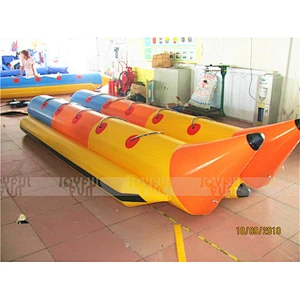 Popular design double tubes inflatable banana boat 5 person factory price for sale