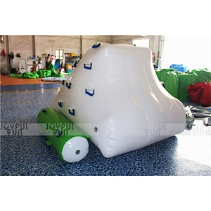 Small Floating Sealing Inflatable Iceberg Slides