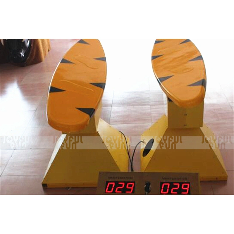 Customized inflatable mechanical wipe out giant inflatable game for kid