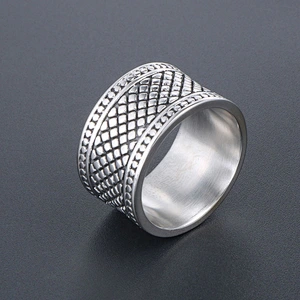 Wholesale And Retail Stainless Steel Antique Silver Men's Hip Hop Punk Gift Party Vintage Checked Ring Women's Jewelry
