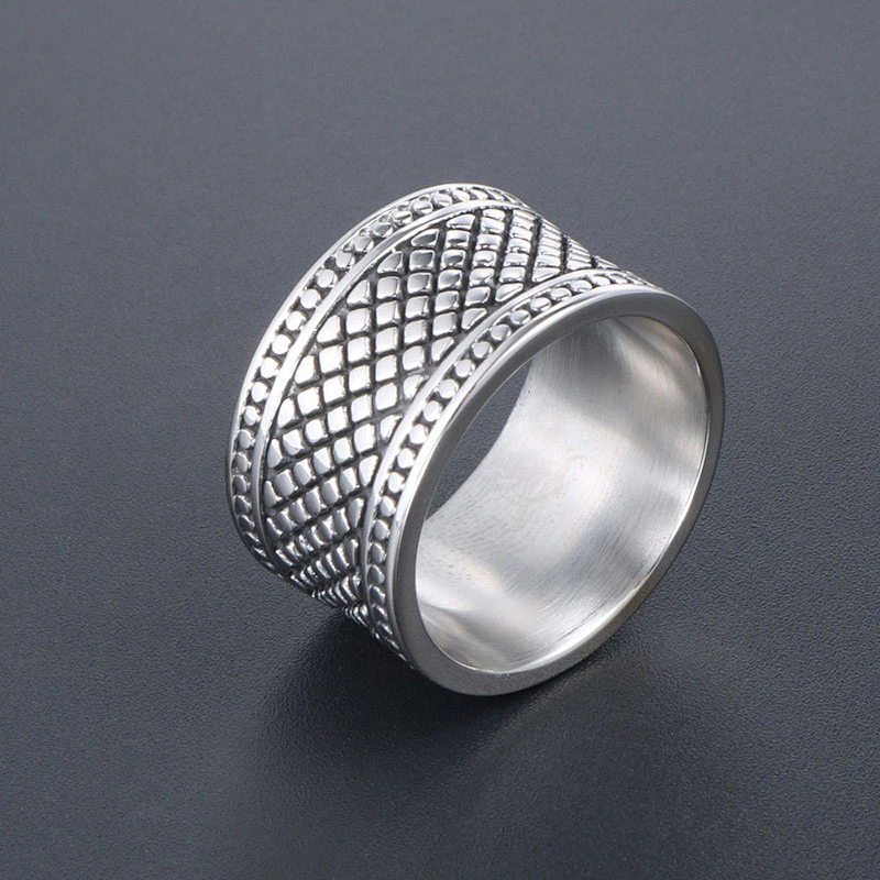 Wholesale And Retail Stainless Steel Antique Silver Men's Hip Hop Punk Gift Party Vintage Checked Ring Women's Jewelry
