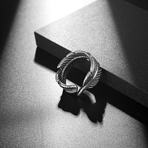 Wholesale And Retail Stainless Steel Antique Silver Men's Hip Hop Punk Gift Party Vintage Feather Ring Women's Jewelry