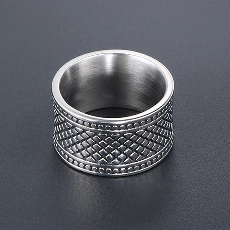 Wholesale And Retail Stainless Steel Antique Silver Men's Hip Hop Punk Gift Party Vintage Checked Ring Women's Jewelry