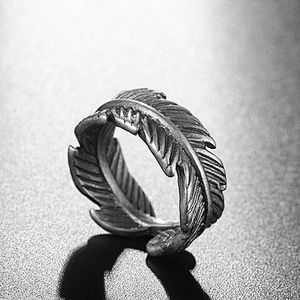 Wholesale And Retail Stainless Steel Antique Silver Men's Hip Hop Punk Gift Party Vintage Feather Ring Women's Jewelry
