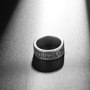 Wholesale And Retail Stainless Steel Antique Silver Plated Men's Hip Hop Punk Gift Party Charm Rings Women's Jewelry