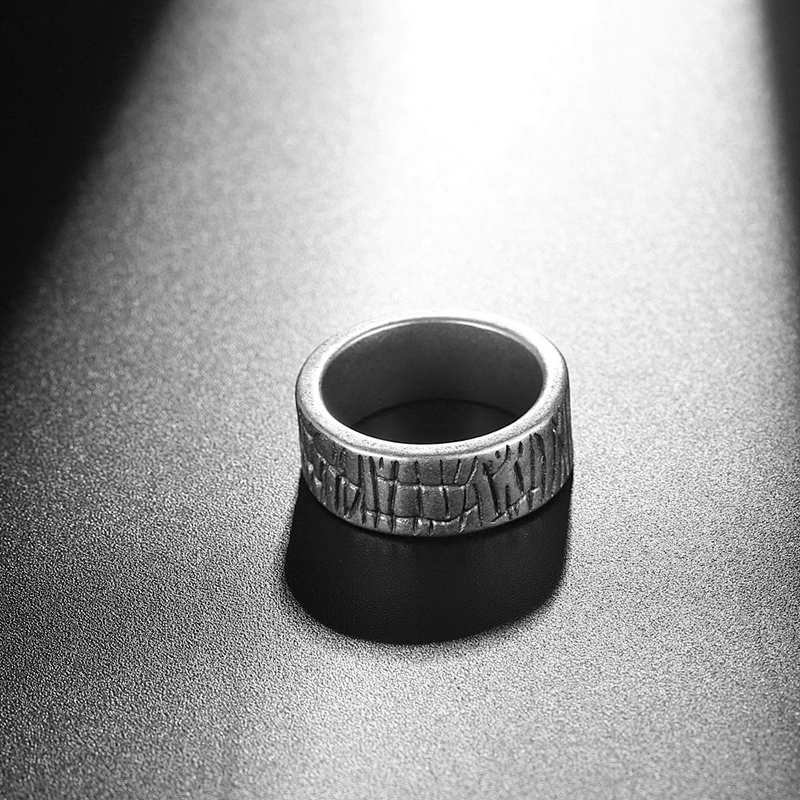 Wholesale And Retail Stainless Steel Antique Silver Plated Men's Hip Hop Punk Gift Party Charm Rings Women's Jewelry