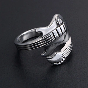 Wholesale And Retail Stainless Steel Silver Men's Hip Hop Punk Gift Party Vintage Guitar Ring Women's Jewelry