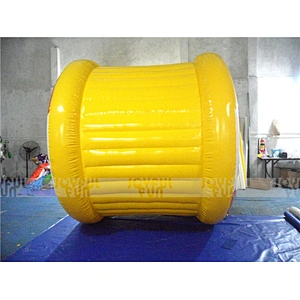 Funny plastic inflatable jumbo floating water pool ball / walk on water pvc bubble roller