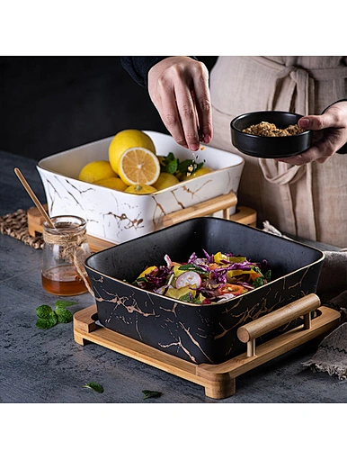 kitchen salad bowl