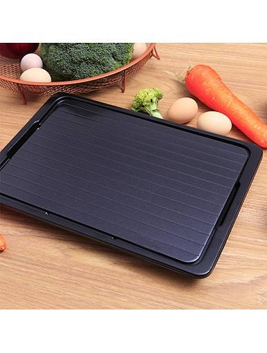Defrosting plate board