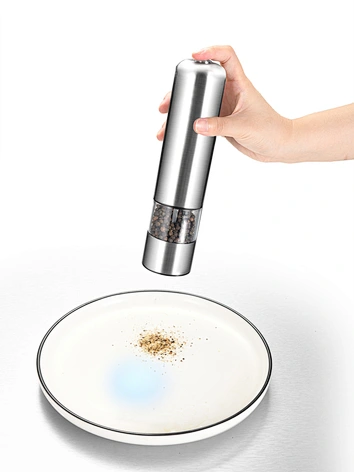 electric salt and pepper mill set