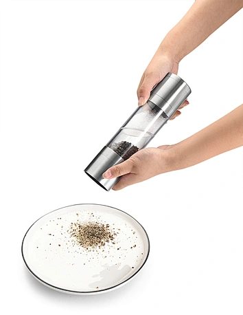hand crank salt and pepper mills