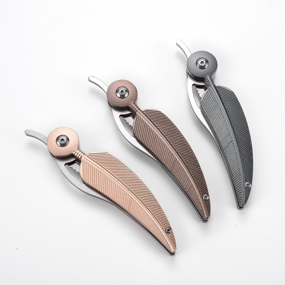 Folding Knives