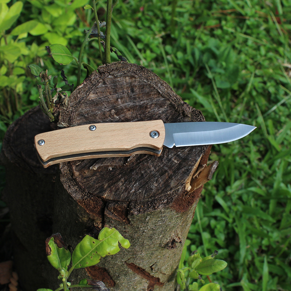 personal engraved knife with wood handle folding design for gift