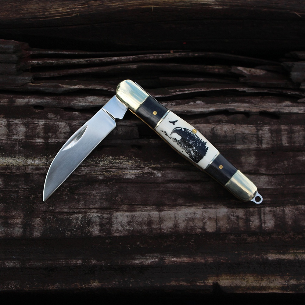 edc knife gift for men who love tactical gear