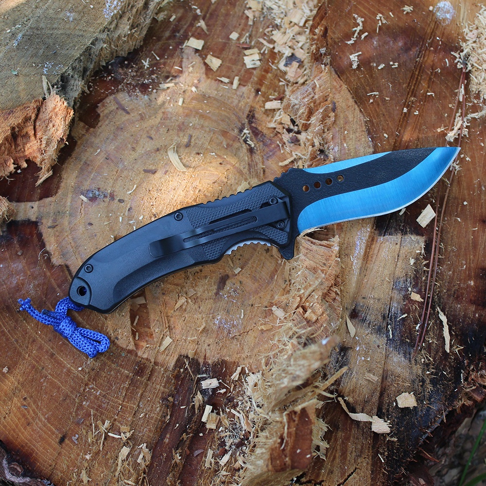 self defense pocket knife featuring belt clip and comfort grip