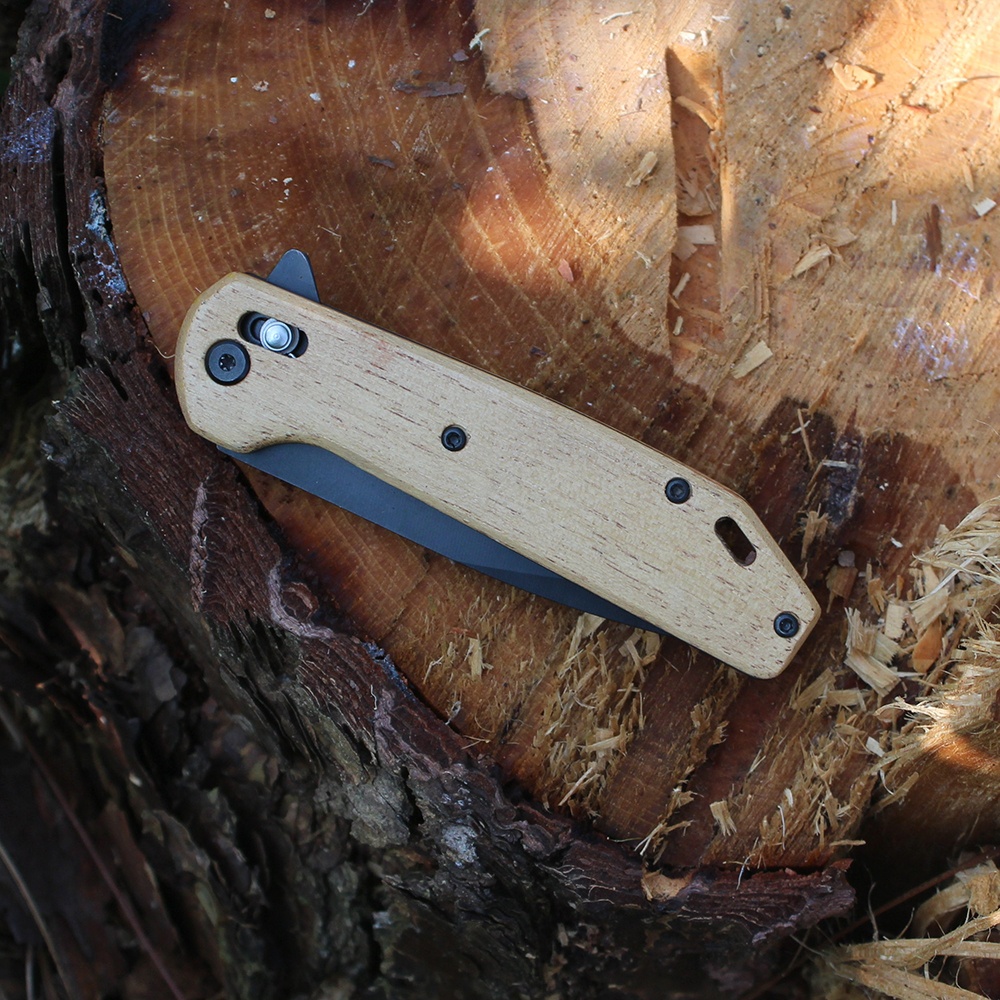 compact size wood handle pocket knife for everyday carry