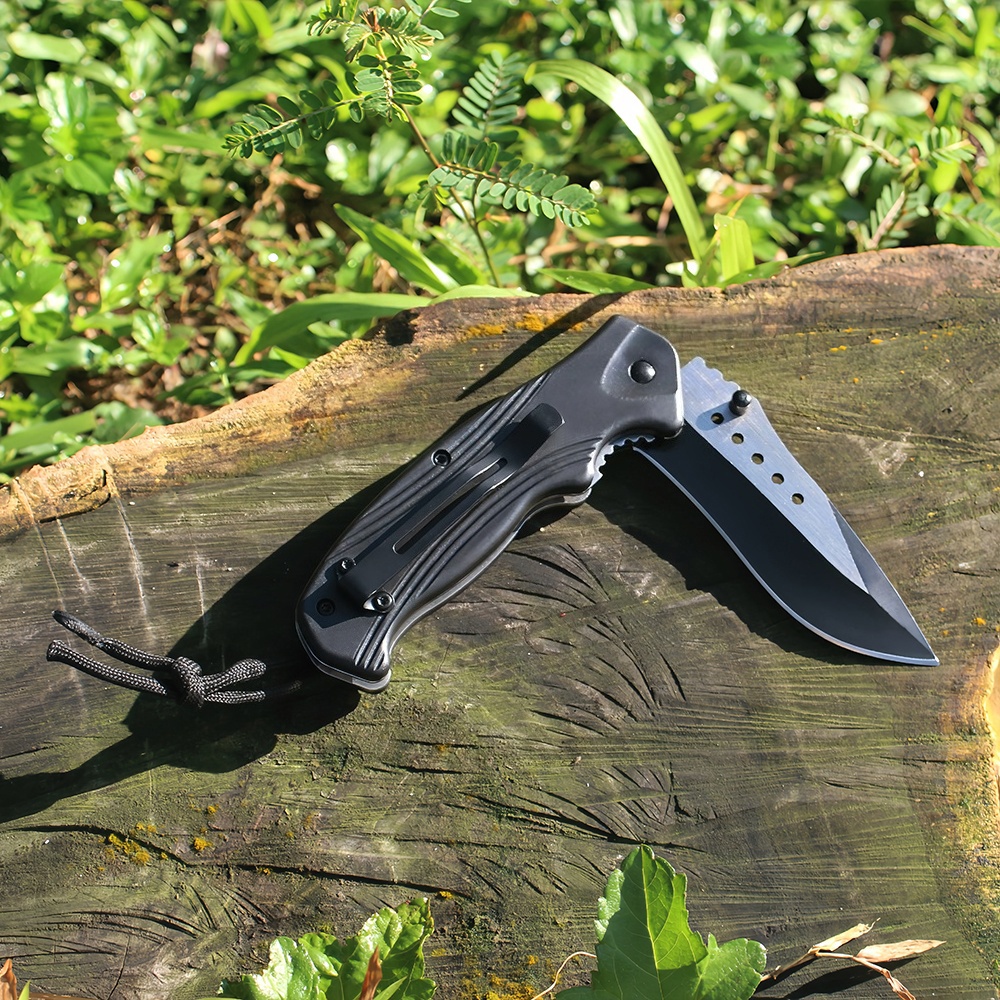 portable tactical folding knife with secure liner lock and pocket clip
