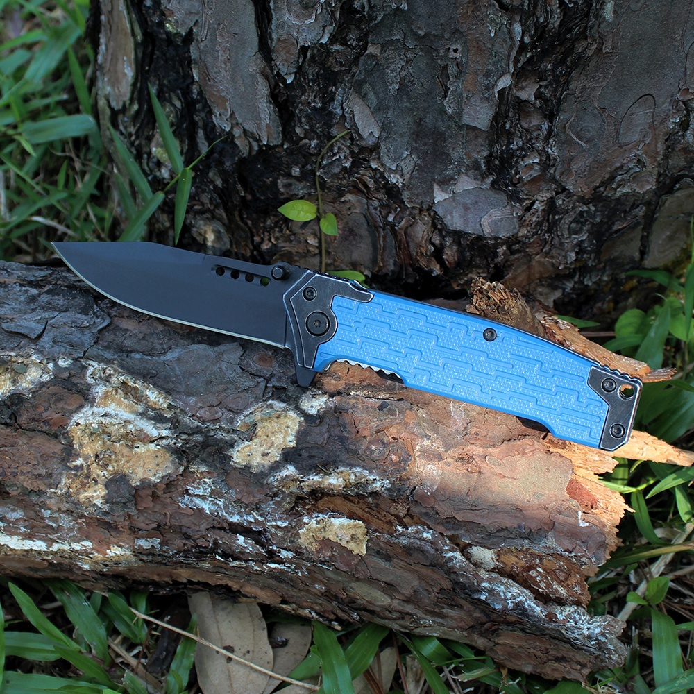 Straight-edge folding knife for self defense