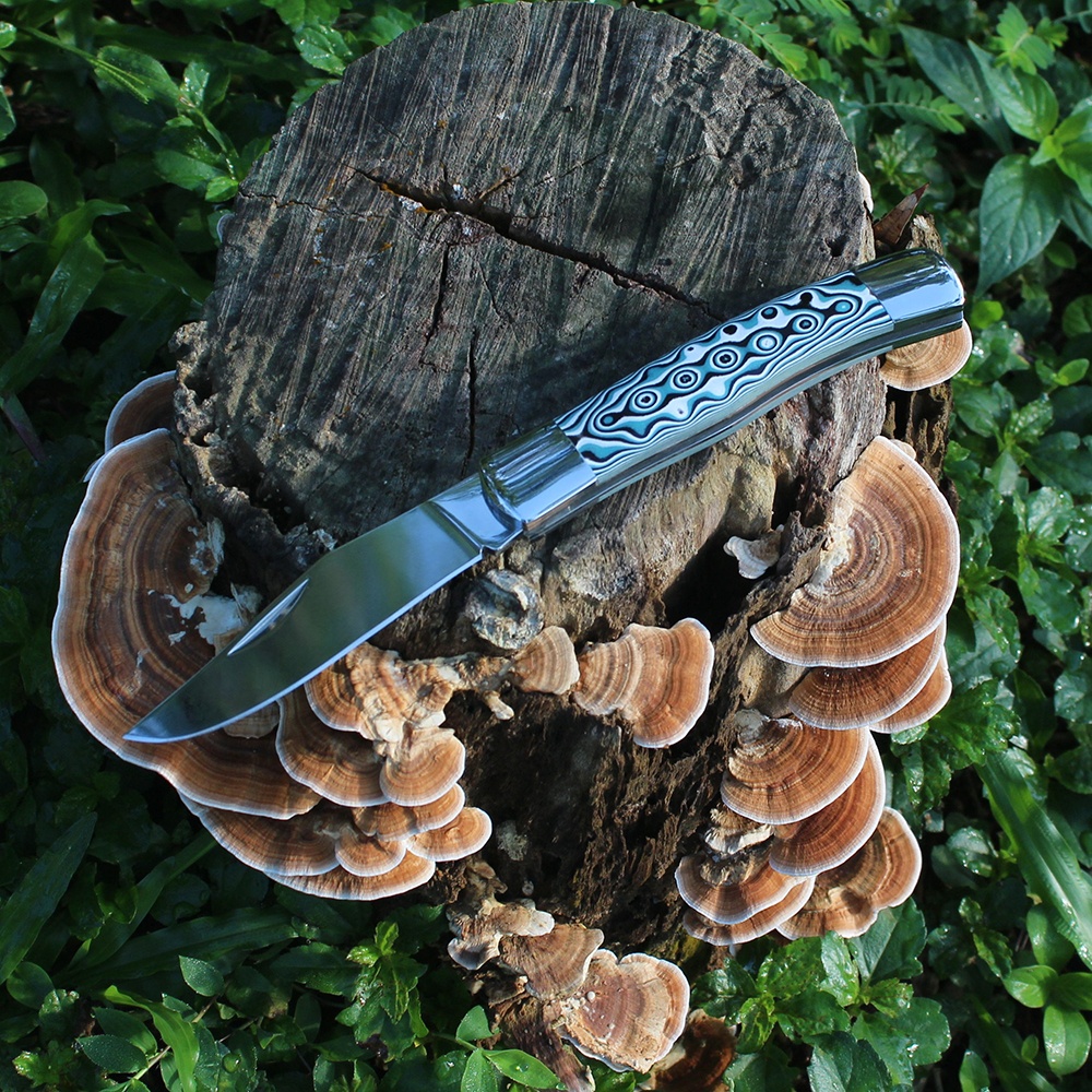 utility camping knife with paper micarta handle