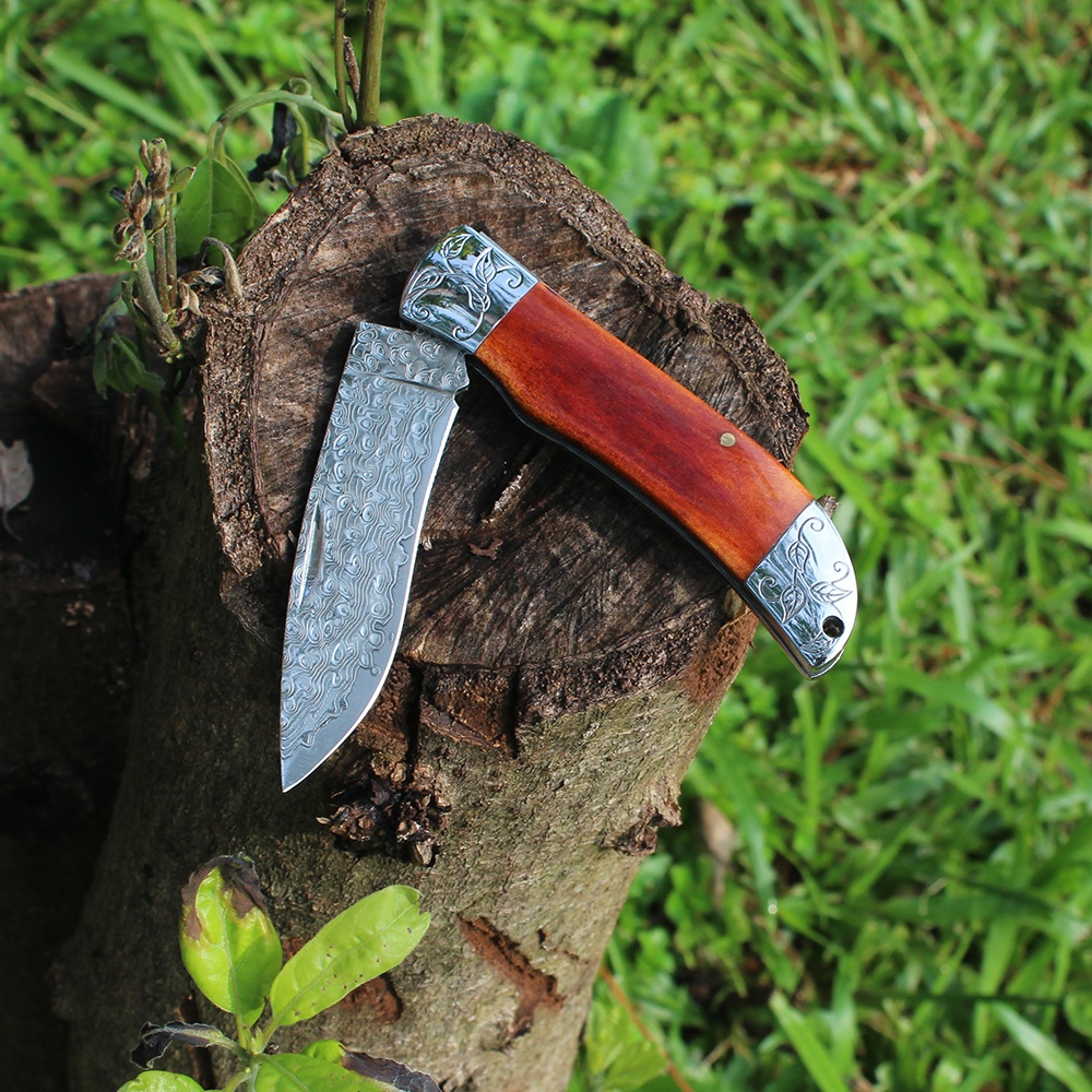 camping pocket knife close viewed