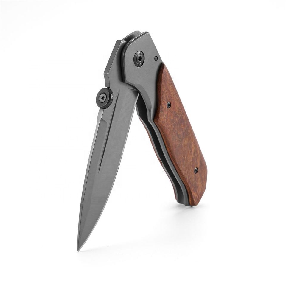 Folding Knives