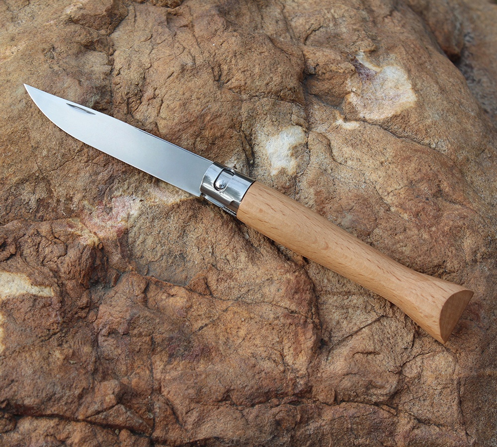 custom utility knife with beech wood handle