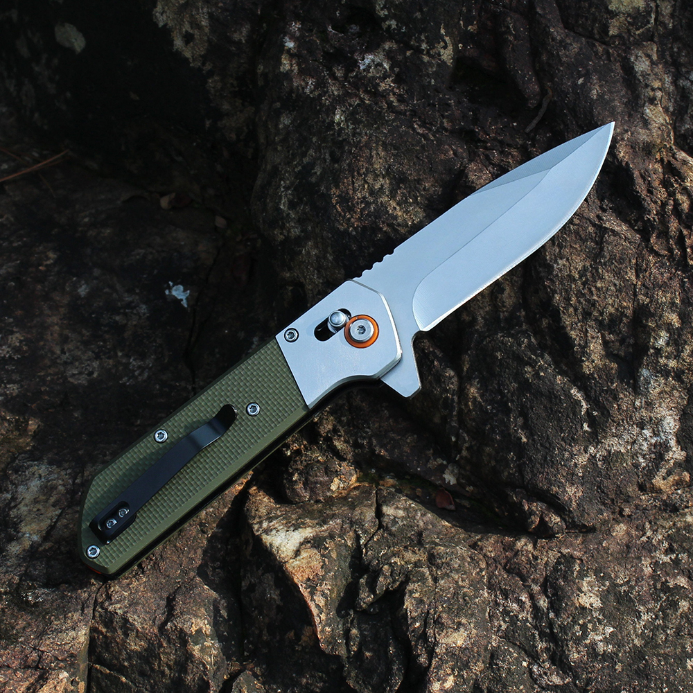 camping pocket knife with back clip