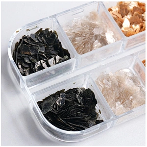 Artificial Mica Flakes