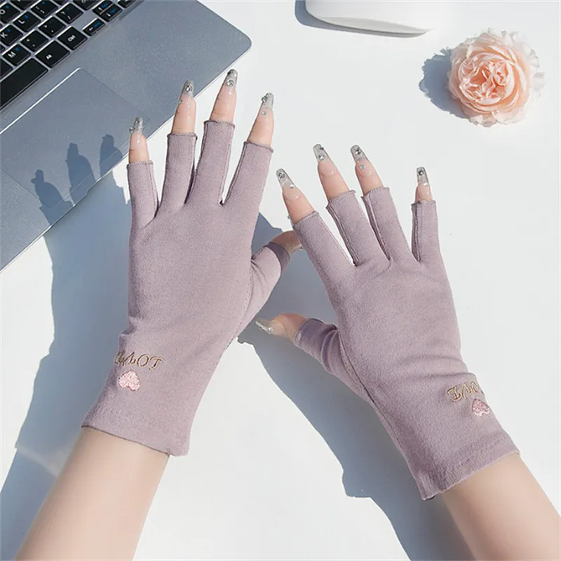 UV Protective Gloves