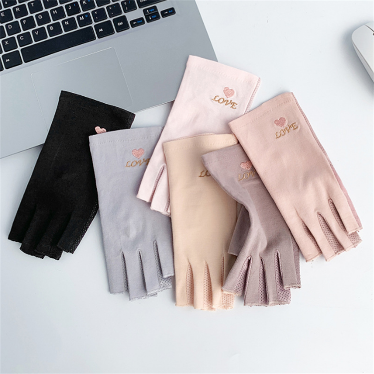 UV Protective Gloves