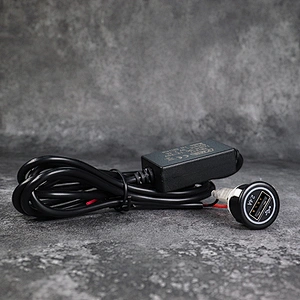 יציאת USB של DAMAVO למטען לרכב עם החלפת מתג רוקר של שקע טעינה בודד